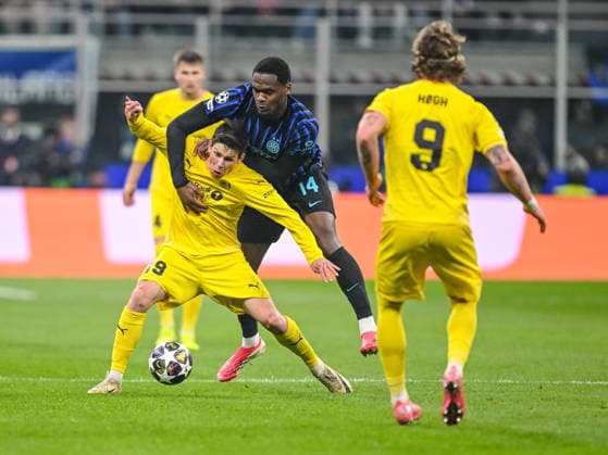 Sondre Brunstad Fet FK Bodo Glimt , Ange Yoan Bonny FC Internazionale Milano and Kasper Hogh FK Bodo Glimt battle for the ball during the UEFA Champions League 2025 26 League Knockout Play off Second Leg match between FC Internazionale Milano and FK Bodo Glimt at Stadio San Siro on February 24, 2026 in Milan, Italy Photo by Harry Langer DeFodi Images