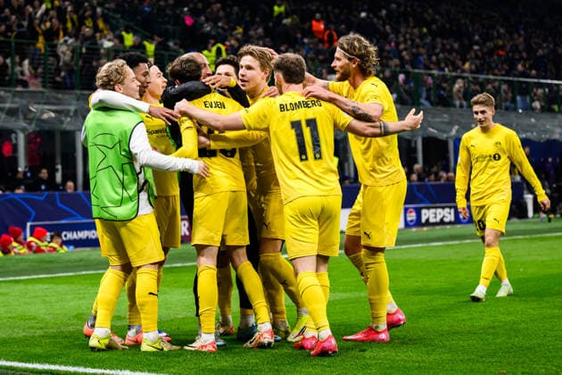 260224 Hakon Evjen of Bodo Glimt celebrates after 0 2 during the UEFA Champions League football match between Inter and Bodo Glimt on February 24, 2026 in Milan Photo Marius Simensen BILDBYRAN COP 238 MM0057 bbeng football fotball fotboll soccer uefa champions league mesterligaen bodo glimt inter fc internazionale milano jubel  Copyright: MARIUSxSIMENSEN BB260224BB503