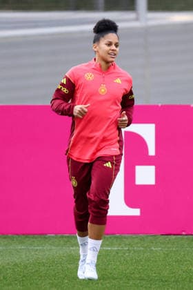 Frankfurt am Main, Germany February 24, 2026 Preparation for the womens World Cup qualifier Germany vs Slovenia Training In the picture Shekiera Martinez Germany Copyright: HMBxMedia MadeleinexFantini