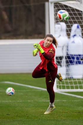 Frankfurt am Main, Germany February 24, 2026 Preparation for the womens World Cup qualifier Germany vs Slovenia training In the picture goalkeeper Stina Johannes Germany during training in Frankfurt Copyright: HMBxMedia MadeleinexFantini
