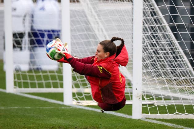 Frankfurt am Main, Germany February 24, 2026 Preparation for the womens World Cup qualifier Germany vs Slovenia training In the picture goalkeeper Ena Mahmutovic Germany during training in Frankfurt Copyright: HMBxMedia MadeleinexFantini