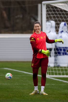 Frankfurt am Main, Germany February 24, 2026 Preparation for the womens World Cup qualifier Germany vs Slovenia training In the picture goalkeeper Stina Johannes Germany during training in Frankfurt Copyright: HMBxMedia MadeleinexFantini