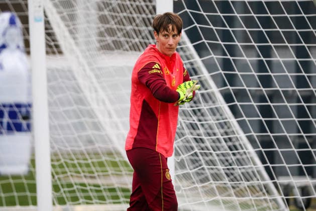 Frankfurt am Main, Germany February 24, 2026 Preparation for the womens World Cup qualifier Germany vs Slovenia Training In the picture goalkeeper Ann Katrin Berger Germany during training in Frankfurt Copyright: HMBxMedia MadeleinexFantini