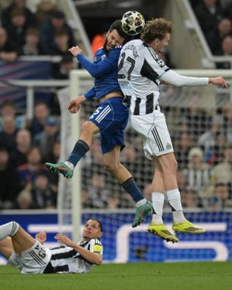 Newcastle United FC v Qarabag FK - UEFA Champions League 2025 26 League Knockout Play-off Second Leg Qarabag s Badavi Huseynov challenges for a header with Newcastle United s Nick Woltemade during the UEFA Champions League Knockout Play-off Second Leg match between Newcastle United and Qarabag FK at St. James s Park in Newcastle, United Kingdom, on February 24, 2026. Newcastle Tyne and Wear United Kingdom  Copyright: xMIxNewsx originalFilename:fletcher-newcastl260224_npPGo.jpg