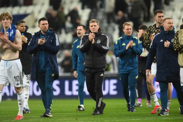 Eddie Howe manager of Newcastle United applauds the fans after full time Newcastle United v Qarabag, UEFA Champions League, Knockout Round Play-Offs, Second Leg, Football, St James Park, Newcastle, UK - 24 Feb 2026Newcastle St James Park Azerbaijan EDITORIAL USE ONLY No use with unauthorised audio, video, data, fixture lists, club league logos or live services. Online in-match use limited to 120 images, no video emulation. No use in betting, games or single club league player publications. Copyright: xRichardxLee Shutterstockx 16693044bo