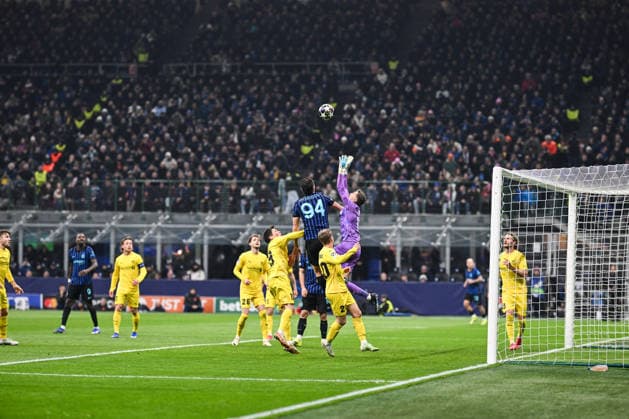 Francesco Pio Esposito of FC Inter in action during the UEFA Champions League 2025 2026 Knockout Play-off Second Leg between Inter FC Internazionale and FK Bodo Glimt, 24 of February 2026, at Giuseppe Meazza San Siro Siro stadium in Milan, Italy  Copyright: xTizianoxBallabio IPAxSportx xipa-agency.netx xx IPA_71982581 IPA_Agency_IPA71982581