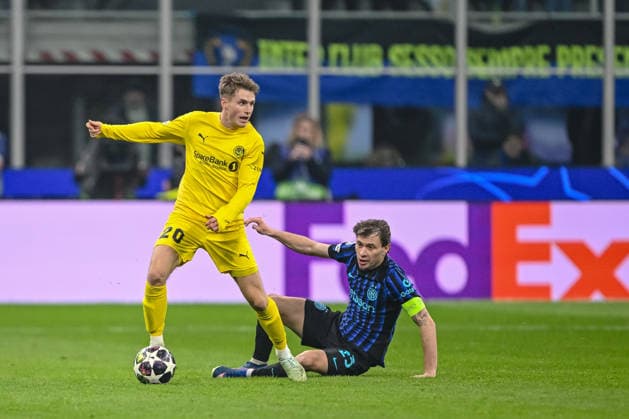 Fredrik Sjovold FK Bodo Glimt and NicolÃ² Barella FC Internazionale Milano battle for the ball during the UEFA Champions League 2025 26 League Knockout Play off Second Leg match between FC Internazionale Milano and FK Bodo Glimt at Stadio San Siro on February 24, 2026 in Milan, Italy Photo by Harry Langer DeFodi Images