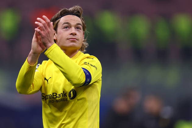 FC Internazionale - FK Bodo Glimt - UEFA Champions League 2025 26 League Play-off second leg Patrick Berg of FK Bodo Glimt celebrates at the end of the UEFA Champions League Play-off second leg match between FC Internazionale and FK Bodo Glimt at Stadio Giuseppe Meazza (San Siro) on February 24, 2025 in Milan, Italy . Milano Stadio Giuseppe Meazza Italy Copyright: xMarcoxCanonierox