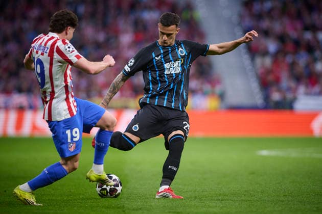 ATLETICO DE MADRID v CLUB BRUGGE KV. CHAMPIONS LEAGUE 2025 2026. ROUND KO PLAY-OFFS 2ND LEG MATCH. Atletico de Madrid s Julian Alvarez (l) and Club Brugge KV s Aleksandar Stankovic during Champions League 2025 2026, KO play-offs 2nd leg match. February 24 ,2026. (ALTERPHOTOS Jorge Ropero) MadridSpain  Copyright: xJorgexRoperox