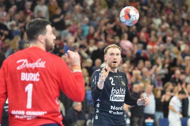Handball I Men I Season 2025 2026 I EHF European League I Main Round I Matchday 2 I SG Flensburg Handewitt Montpellier HB I 24 02 2026 from left Benjamin Buric 1, SG Flensburg Handewitt , Simon Pytlick 2, SG Flensburg Handewitt Copyright: xLobeca JanxKirschnerx