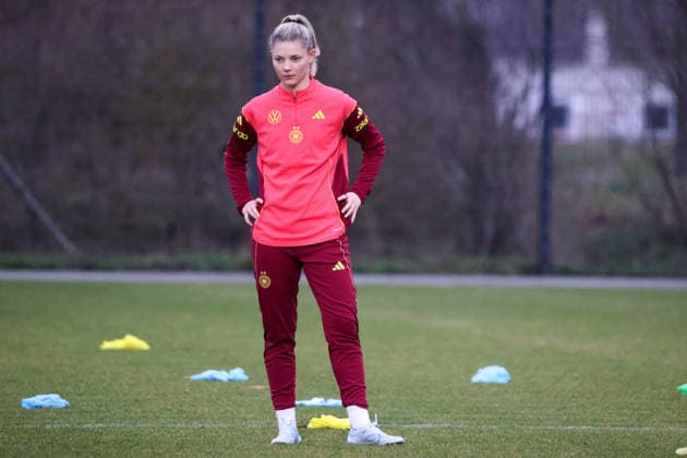 Frankfurt am Main, Germany February 24, 2026 Preparation for the womens World Cup qualifier Germany vs Slovenia Training of the U23 womens national soccer team In the picture Julia Landenberger U23 Germany Copyright: HMBxMedia MadeleinexFantini