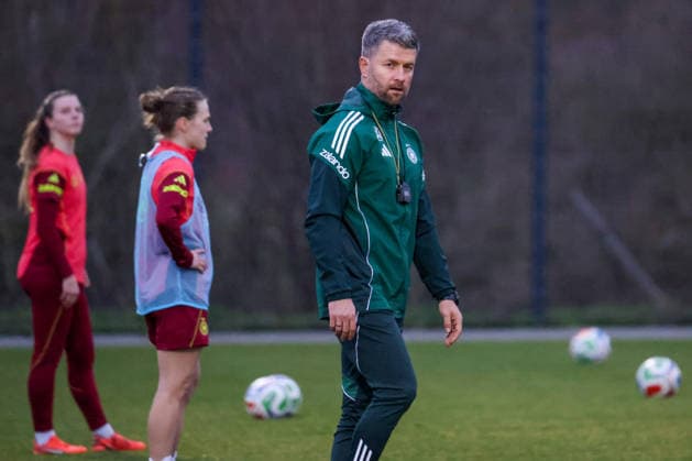 Football, Women, Germany U23 national team, Training