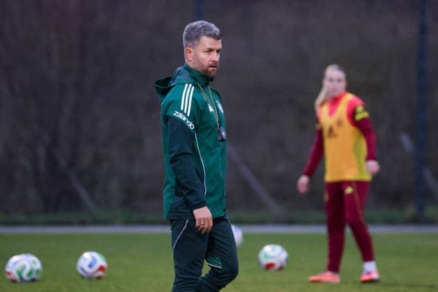 Frankfurt am Main, Germany February 24, 2026 Preparation for the womens World Cup qualifier Germany vs. Slovenia Training of the U23 womens national soccer team In the picture national coach Michael Urbansky U23 Germany Copyright: HMBxMedia MadeleinexFantini