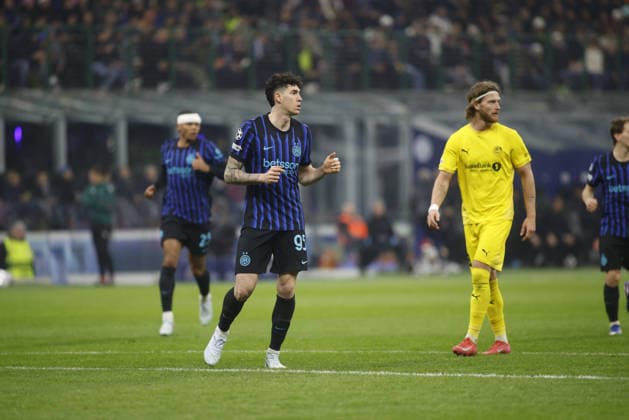 CALCIO - UEFA Champions League - Inter - FC Internazionale vs FK Bodo Glimt Alessandro Bastoni of FC Inter during the Uefa Champions League, second leg play-off, season 2025-2026, football match between, FC Internazionale Milano v Fotballklubben Bodo Glimt on 24 February 2026 at â?? Giuseppe Meazza Stadium, San Siro, Milan, Italy Photo Nderim Kaceli Milan Italy  Copyright: xIPAxSport ABACAx
