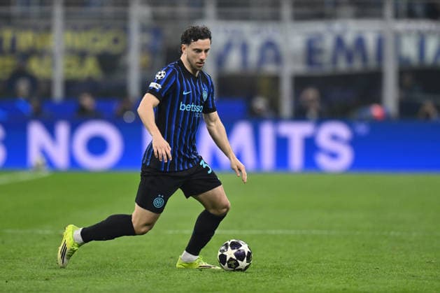 Carlos Augusto of F.C. Inter is in action during the UEFA Champions League 2025 26 League Knockout Play-off Second Leg match between F.C. Inter and FK Bodo Glimt at the San Siro Stadium on February 24, 2026 in Milan, Italy.  Copyright: xDomenicoxCippitelli IPAxSportx xipa-agency.netx xx IPA_71988786 IPA_Agency_IPA71988786