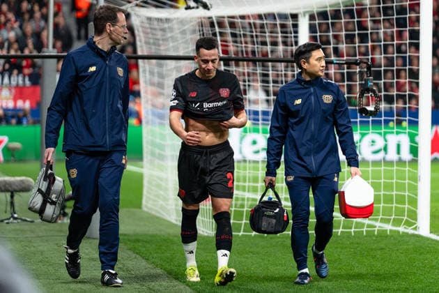 UEFA Champions League 2025 2026 Bayer 04 Leverkusen vs Olympiakos Piraeus, Play Offs second leg, Tuesday, 23 02 2026 BayArena Nordrhein Westfalen, Germany Lucas Vazquez 21 Injury out injured Copyright: xCelinaxLeiersx