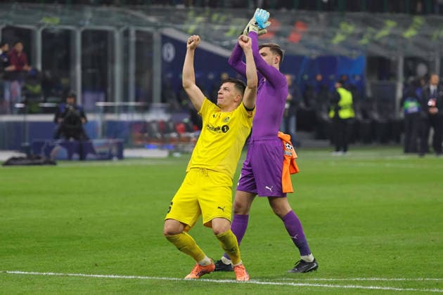 FC Inter vs Bodo Glimt, UEFA Champions League 2025 2026 at San Siro Stadium Italy, Milan, 2026 02 24: players of Bodo Glimt after the victory greet the fans in the stands at the end of soccer game FC Inter vs Bodo-Glimt, UCL 2025-2026, PlayOff 2nd Leg at San Siro Stadium Italy, Milan, 2026 02 24: FC Inter vs Bodo Glimt, Uefa Champions League 2025 2026, PlayOffs 2nd Leg at San Siro Stadium. Milan Italy San Siro Stadium Copyright: FabrizioxAndreaxBertani