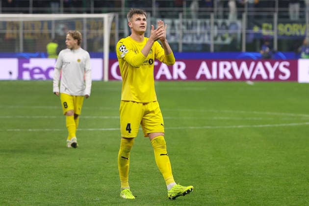 FC Inter vs Bodo Glimt, UEFA Champions League 2025 2026 at San Siro Stadium Italy, Milan, 2026 02 24: Odin Bjortuft (Bodo) after the victory greets the fans in the stands at the end of soccer game FC Inter vs Bodo-Glimt, UCL 2025-2026, PlayOff 2nd Leg at San Siro Stadium Italy, Milan, 2026 02 24: FC Inter vs Bodo Glimt, Uefa Champions League 2025 2026, PlayOffs 2nd Leg at San Siro Stadium. Milan Italy San Siro Stadium Copyright: FabrizioxAndreaxBertani