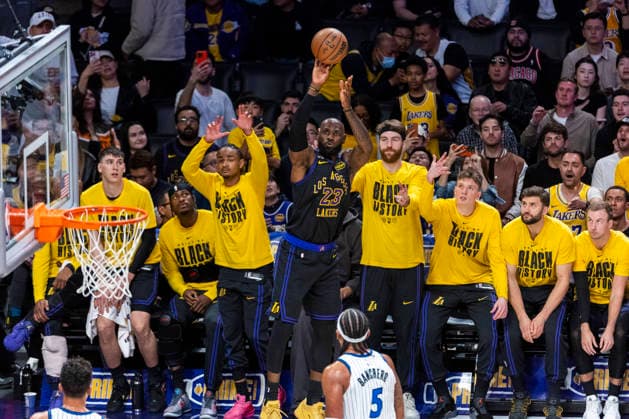 February 24, 2026, Los Angeles, California, United States: Los Angeles Lakers™ LeBron James (23) shoots against the Orlando Magic during an NBA, Basketball Herren, USA basketball game at Crypto.com Arena in Los Angeles. NBA 2026: Magic 110:109 Lakers. NBA 2026: Magic Vs Lakers In Los Angeles, US - 24 Feb 2026  - ZUMAs197 20260224_aaa_s197_325 Copyright: xRingoxChiux