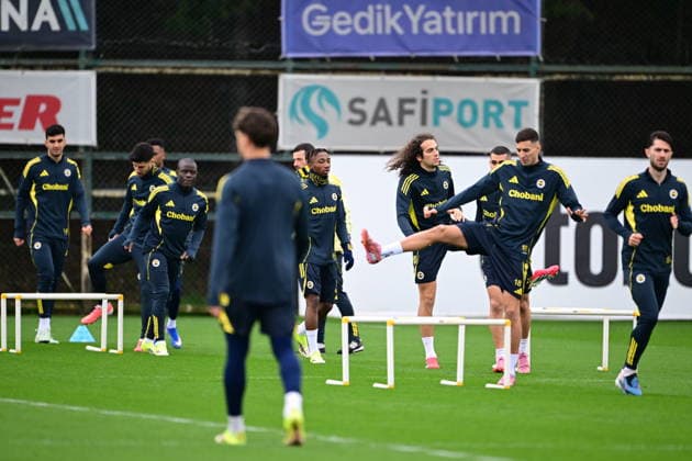 Ahead of the Nottingham Forest v Fenerbahce - UEFA Europa League ISTANBUL, TURKIYE - FEBRUARY 25: Fenerbahce players attend the training session ahead of the UEFA Europa League round of 16 play-off second leg match between Nottingham Forest and Fenerbahce at Can Bartu Facilities in Istanbul, Turkiye on February 25, 2026. Abdulhamid Hosbas Anadolu Istanbul Turkey. Editorial use only. Please get in touch for any other usage.  Copyright: x2026xAnadoluxAbdulhamidxHosbasx