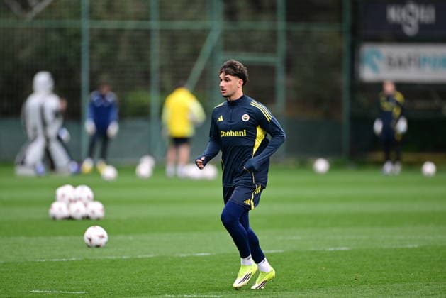 Ahead of the Nottingham Forest v Fenerbahce - UEFA Europa League ISTANBUL, TURKIYE - FEBRUARY 25: Fenerbahce players train under the management of head coach Domenico Tedesco during their final practice session ahead of the UEFA Europa League round of 16 play-off second leg match against England’s Nottingham Forest at the Can Bartu Facilities, with Cagri Hakan Balta also taking part in the session in Istanbul, Turkiye, on February 25, 2026. Abdulhamid Hosbas Anadolu Istanbul Turkey. Editorial use only. Please get in touch for any other usage.  Copyright: x2026xAnadoluxAbdulhamidxHosbasx