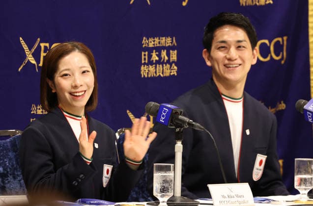 February 25, 2026, Tokyo, Japan - Japanese pair figure skaters Riku Miura (L) and Ryuichi Kihara (R) of the Milano-Cortina Winter Olympic Games, Olympische Spiele, Olympia, OS gold and silver medalists hold a press conference, PK, Pressekonferenz at the Foreign Correspondents Club of Japan in Tokyo on Wednesday, February 25, 2026. Miura and Kihara won the gold of pairs and silver for team event of the Figure skating, Eiskunstlauf (photo by Yoshio Tsunoda AFLO) Noxthirdxpartyxsales  aflo_321221217