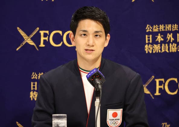 February 25, 2026, Tokyo, Japan - Japanese pair figure skater Ryuichi Kihara of the Milano-Cortina Winter Olympic Games, Olympische Spiele, Olympia, OS gold and silver medalist holds a press conference, PK, Pressekonferenz at the Foreign Correspondents Club of Japan in Tokyo on Wednesday, February 25, 2026. Riku Miura and Kihara pair won the gold of pairs and silver for team event of the Figure skating, Eiskunstlauf (photo by Yoshio Tsunoda AFLO) Noxthirdxpartyxsales  aflo_321221249