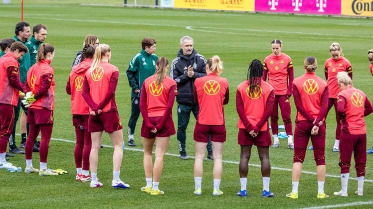 DFB Womens National Team training at the DFB Campus in Frankfurt 25 02 26 The DFB Womens National Team trains at the DFB Campus in Frankfurt Frankfurt DFB Campus Hessen Germany IKT_9145