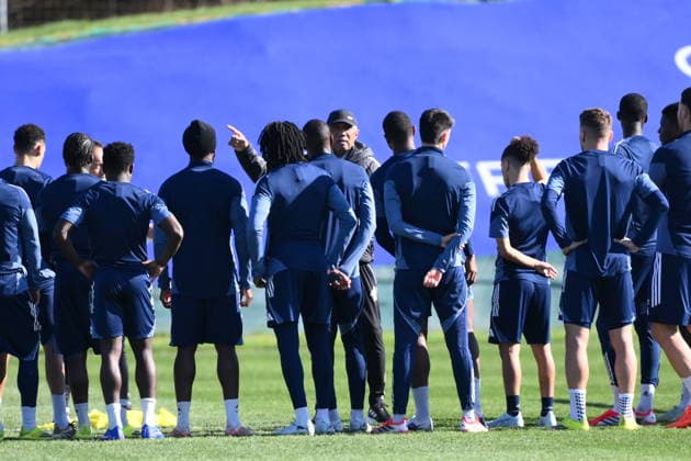 Paris FC Training Session - Paris This pictures shows Antoine Kombouare the new coach of Paris FC during his first training session with Paris FC in Orly, near Paris, France, on February 25, 2026. Photo by Eliot Blondet ABACAPRESS.COM Paris France  Copyright: xBlondetxEliot ABACAx
