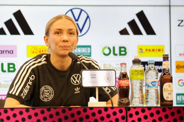 Football, Women, Germany national team, Press conference