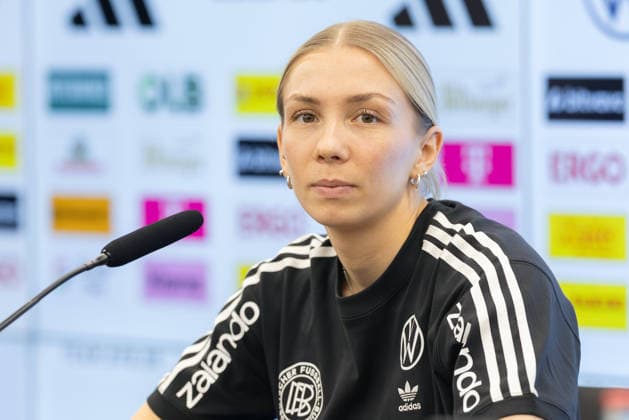 Training and press conference German womens national soccer team Elisa Senß Eintracht Frankfurt speaks during the press conference Training and press conference of the womens national team before the World Cup qualifiers against Slovenia and Norway on February 25, 2026 in Frankfurt am Main, Frankfurt am Main Hesse Germany DFB Campus
