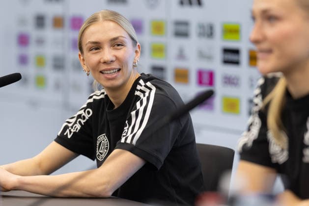 Training and press conference German womens national soccer team Elisa Senß Eintracht Frankfurt speaks during the press conference Training and press conference of the womens national team before the World Cup qualifiers against Slovenia and Norway on February 25, 2026 in Frankfurt am Main, Frankfurt am Main Hessen Germany DFB Campus