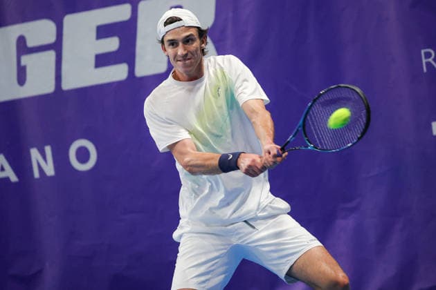 Dylan DIETRICH (SUI) during Challenger Citta di Lugano, International Tennis match in Lugano, Switzerland, February 25 2026  Copyright: xRobertaxCorradin IPAxSportx xipa-agency.netx xx IPA_72015566 IPA_Agency_IPA72015566