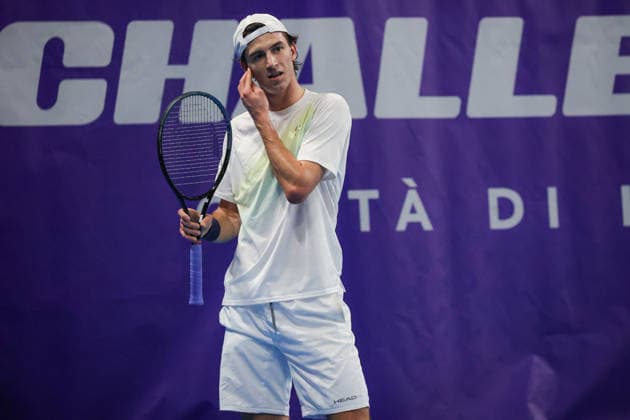 Dylan DIETRICH (SUI) during Challenger Citta di Lugano, International Tennis match in Lugano, Switzerland, February 25 2026  Copyright: xRobertaxCorradin IPAxSportx xipa-agency.netx xx IPA_72015573 IPA_Agency_IPA72015573