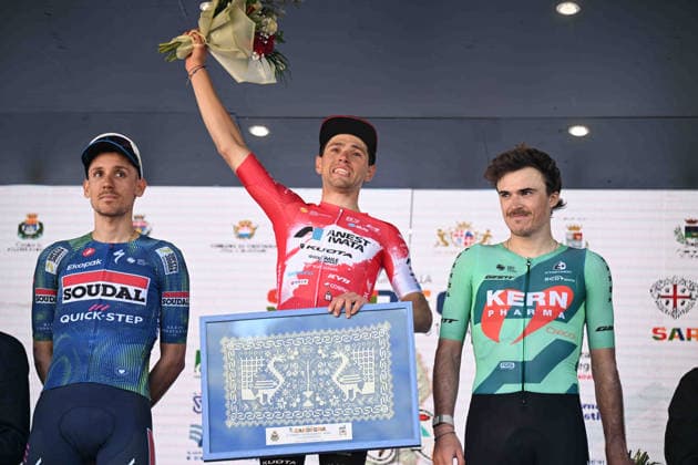 25-02-2026 Giro Di Sardegna; Tappa 01 Castelsardo - Bosa; 2026, Ukyo; 2026, Soudal - Quick Step; 2026, Kern Pharma; Garibbo, Nicolo; Zana, Filippo; Berrade, Urko; Bosa; 