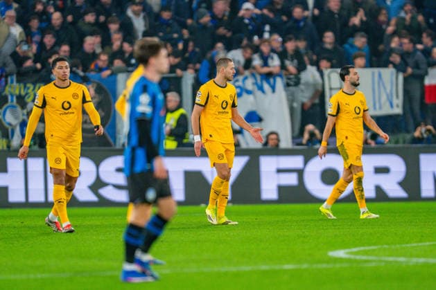 25 02 2026, Atalanta Bergamo vs Borussia Dortmund, UEFA Champions League, Playoffs second leg Goal for 1 0 by Gianluca Scamacca Atalanta Bergamo Jobe Bellingham Borussia Dortmund, 7 Waldemar Anton Borussia Dortmund, 3 Ramy Bensebaini Borussia Dortmund, 5 Regulations prohibit any use of photographs as image sequences and or quasi video Copyright: xBahhoxKarax