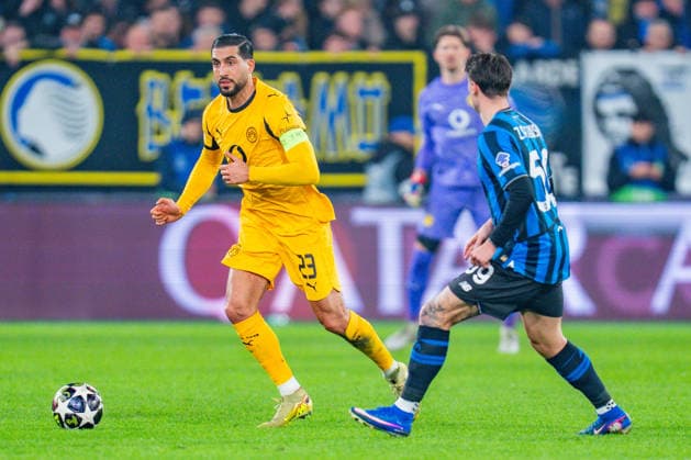 25 02 2026, Atalanta Bergamo vs Borussia Dortmund, UEFA Champions League, Playoffs second leg Emre Can Borussia Dortmund, 23 Nicola Zalewski Atalanta Bergamo Regulations prohibit any use of photographs as image sequences and or quasi video Copyright: xBahhoxKarax