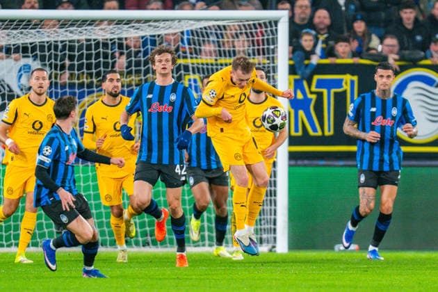 25 02 2026, Atalanta Bergamo vs Borussia Dortmund, UEFA Champions League, Playoffs second leg Maximilian Beier Borussia Dortmund, 14 Regulations prohibit any use of photographs as image sequences and or quasi video Copyright: xBahhoxKarax