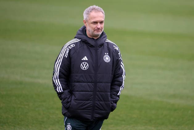 Frankfurt am Main, Germany February 25, 2026 Preparation for the womens World Cup qualifier Germany vs Slovenia Training In the picture national coach Christian Wück Wueck Germany Copyright: HMBxMedia MadeleinexFantini