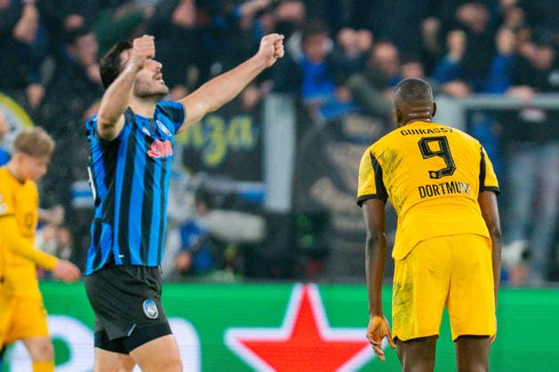 25 02 2026, Atalanta Bergamo vs Borussia Dortmund, UEFA Champions League, Playoffs second leg Goal for 2 0 by Davide Zappacosta Atalanta Bergamo Sead Kolasinac Atalanta Bergamo Serhou Guirassy Borussia Dortmund, 9 Regulations prohibit any use of photographs as image sequences and or quasi video Copyright: xBahhoxKarax