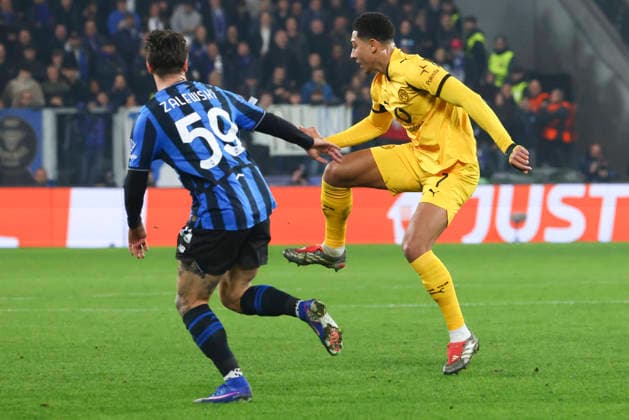 Atalanta BC v Borussia Dortmund - UEFA Champions League 2025 26 League Knockout Play-off Second Leg Jobe Bellingham plays during the UEFA Champions League 2025 26 League Knockout Play-off Second Leg match between Atalanta BC and Borussia Dortmund in Bergamo, Italy, on February 25, 2026, at New Balance Arena Bergamo Bergamo Italy  Copyright: xMairoxCinquettix originalFilename:cinquetti-atalanta260225_npumI.jpg