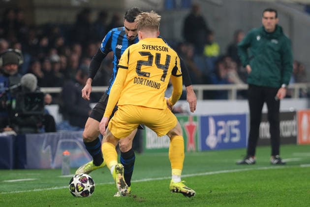Atalanta BC v Borussia Dortmund - UEFA Champions League 2025 26 League Knockout Play-off Second Leg Davide Zappacosta of Atalanta BC 1907 carries the ball during the UEFA Champions League 2025 2026, Playoff Phase MD2 football match between Atalanta BC and Borussia Dortmund at New Balance Arena in Bergamo, Italy, on February 25, 2026. Bergamo Italy Italy  Copyright: xRobertoxTommasinix originalFilename:tommasini-atalanta260225_npmFj.jpg