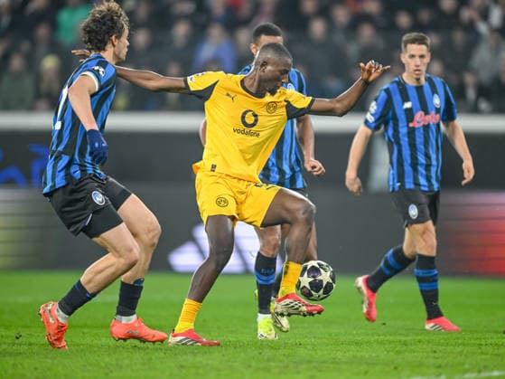 Giorgio Scalvini Atalanta BC , Serhou Guirassy Borussia Dortmund and Isak Hien Atalanta BC battle for the ball during the UEFA Champions League 2025 26 League Knockout Play off Second Leg match between Atalanta BC and Borussia Dortmund at Stadio di Bergamo on February 25, 2026 in Bergamo, Italy Photo by Harry Langer DeFodi Images