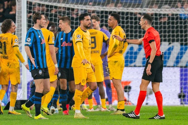 25 02 2026, Atalanta Bergamo vs Borussia Dortmund, UEFA Champions League, Playoffs second leg penalty Emre Can Borussia Dortmund, 23 Regulations prohibit any use of photographs as image sequences and or quasi video Copyright: xBahhoxKarax