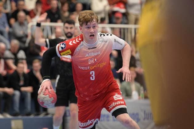 Essen TuSEM Essen HSG Krefeld Niederrhein FOR EDITORIAL PURPOSES ONLY EDITORIAL USE ONLY p Felix Mart 3, TuSEM Essen in the match TuSEM Essen red against HSG Krefeld Niederrhein yellow on Wednesday, February 25, 2026, at the Sporthalle an Hallo in Essen Krefeld Copyright UwexErnst Copyright: UwexErnst doc84qeptkj0pi33u4au52 ,EDITORIAL USE ONLY Copyright: UwexErnst