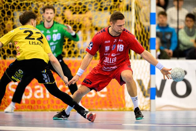 Coburg HBL 25 26 HSC 2000 Coburg SG BBM Bietigheim v li Marin Lisac Coburg , Fabian Wiederstein Bietigheim Coburg HUK Coburg Arena Germany