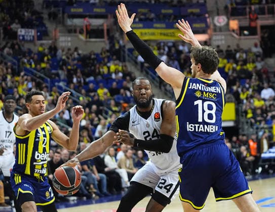 Fenerbahce Beko v Partizan - EuroLeague ISTANBUL, TURKIYE - FEBRUARY 25: Mikael Jantunen (18) of Fenerbahce Beko in action against Bruno Fernando (24) of Partizan during EuroLeague week 29 basketball match between Fenerbahce Beko and Partizan at Ulker Sports and Event Hall in Istanbul, Turkiye on February 25, 2026. Esra Bilgin Anadolu Istanbul Turkey. Editorial use only. Please get in touch for any other usage.  Copyright: x2026xAnadoluxEsraxBilginx