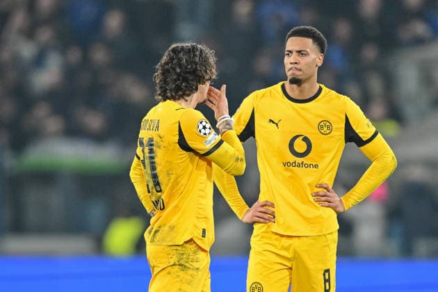 Fabio Silva Borussia Dortmund and Felix Nmecha Borussia Dortmund look dejected during the UEFA Champions League 2025 26 League Knockout Play off Second Leg match between Atalanta BC and Borussia Dortmund at Stadio di Bergamo on February 25, 2026 in Bergamo, Italy Photo by Harry Langer DeFodi Images