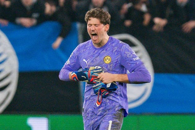25 02 2026, Atalanta Bergamo vs Borussia Dortmund, UEFA Champions League, Playoffs second leg Gregor Kobel Borussia Dortmund, 1 Regulations prohibit any use of photographs as image sequences and or quasi video Copyright: xBahhoxKarax