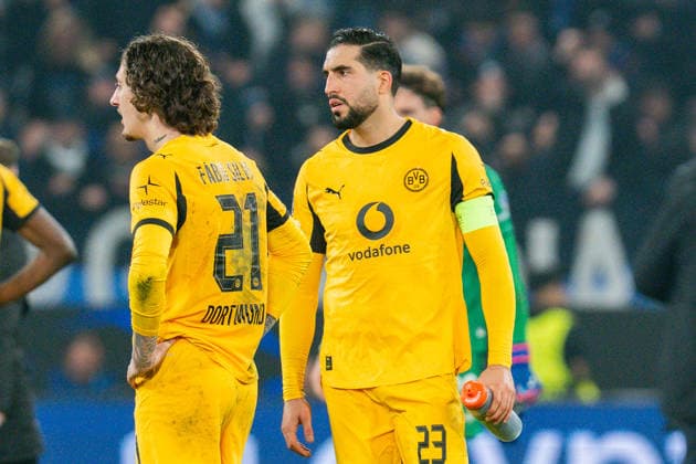 25 02 2026, Atalanta Bergamo vs Borussia Dortmund, UEFA Champions League, Playoffs second leg Fabio Silva Borussia Dortmund, 21 Emre Can Borussia Dortmund, 23 Regulations prohibit any use of photographs as image sequences and or quasi video Copyright: xBahhoxKarax